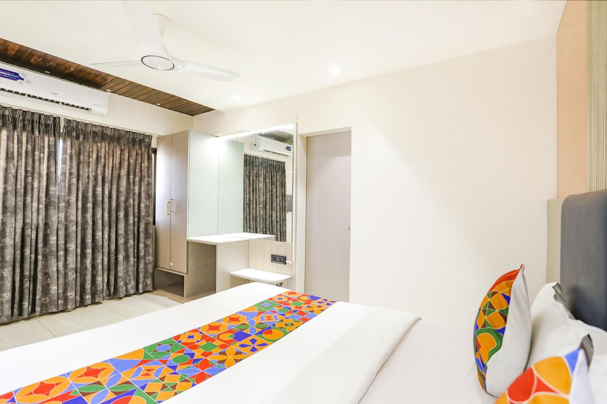 Fabhotel Shirdi Park Inn Экстерьер фото